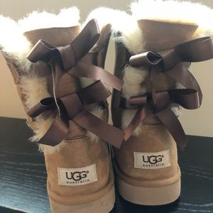 Ugg boots bailey bow
